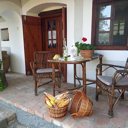 Holiday home Muemlek Paraszthaz