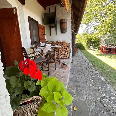 Muemlek Paraszthaz Holiday home
