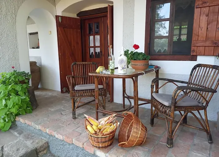 Tatil Evi Muemlek Paraszthaz