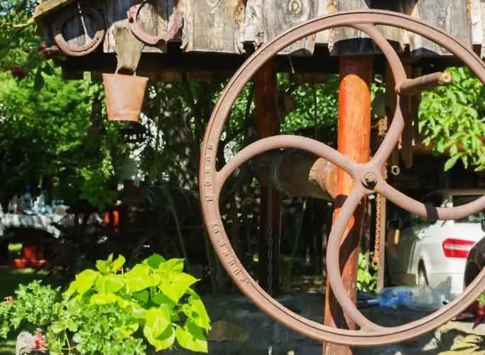 Muemlek Paraszthaz * Szentbekkalla